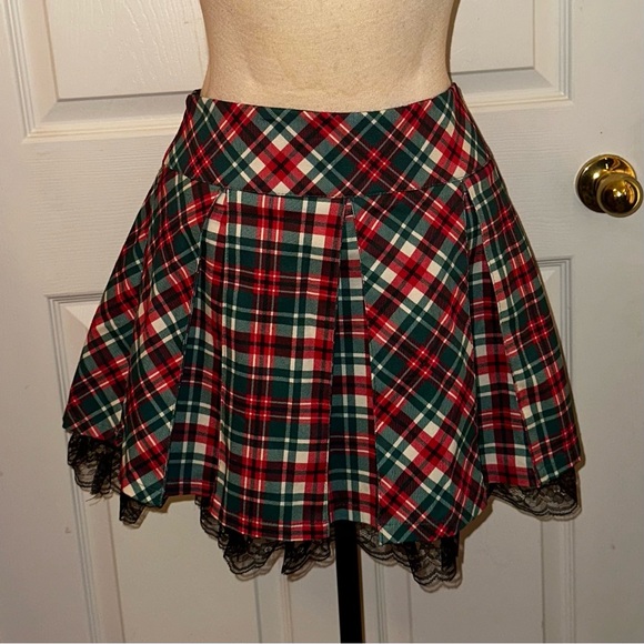 Sugar Thrillz Dolls Kill ‘HOLIDAY PARTY’ Red Green Black Plaid Skirt XL NWT - Picture 2 of 10